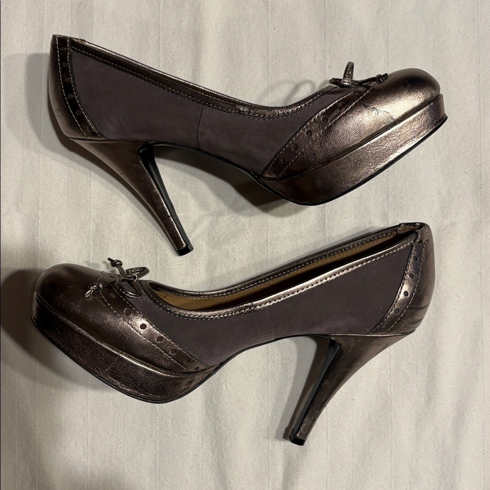 Nine West Women's Leather Pumps - Heels